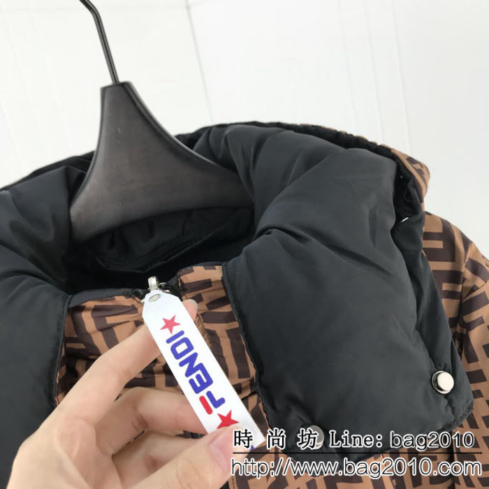 FENDI芬迪 18專櫃同步秋冬新款 全方位FF圖案 長款羽絨棉服 情侶款 ydi2216